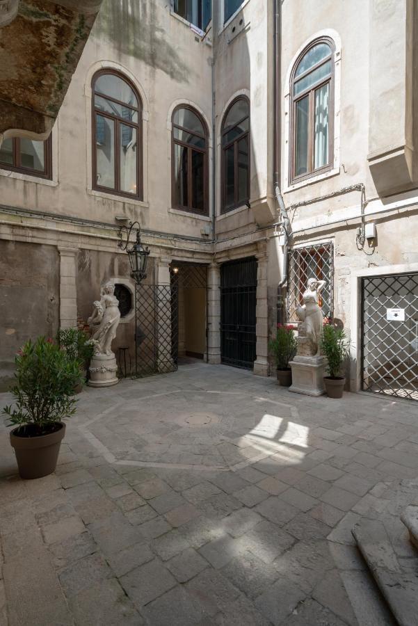 Venice Palace Tintoretto By Wonderful Italy エクステリア 写真
